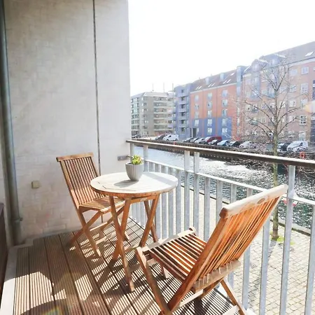 Bright, Spacious And Trendy In Cph * קופנהגן
