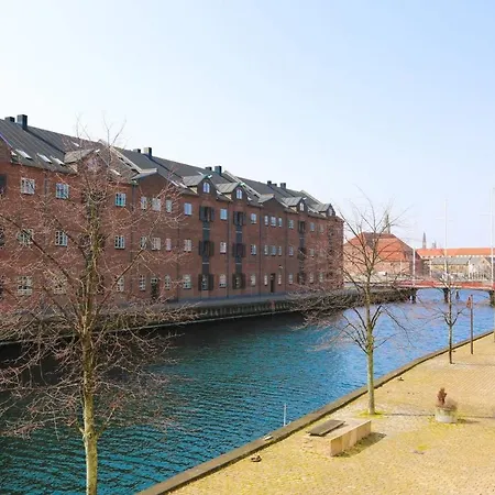 Apartment Bright, Spacious And Trendy In Cph