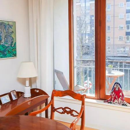 Bright, Spacious And Trendy In Cph דירה קופנהגן